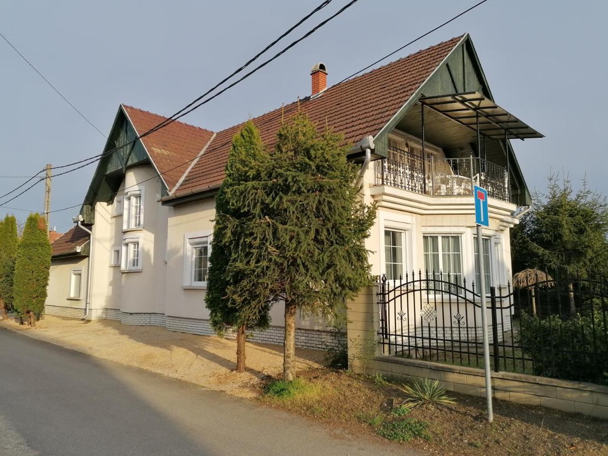 Viola Apartmanhaz * Bogács