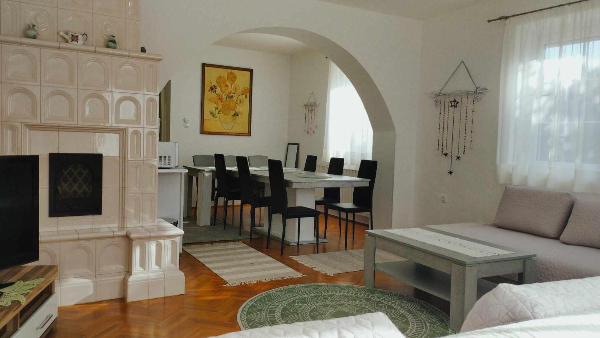 Viola Apartmanhaz *