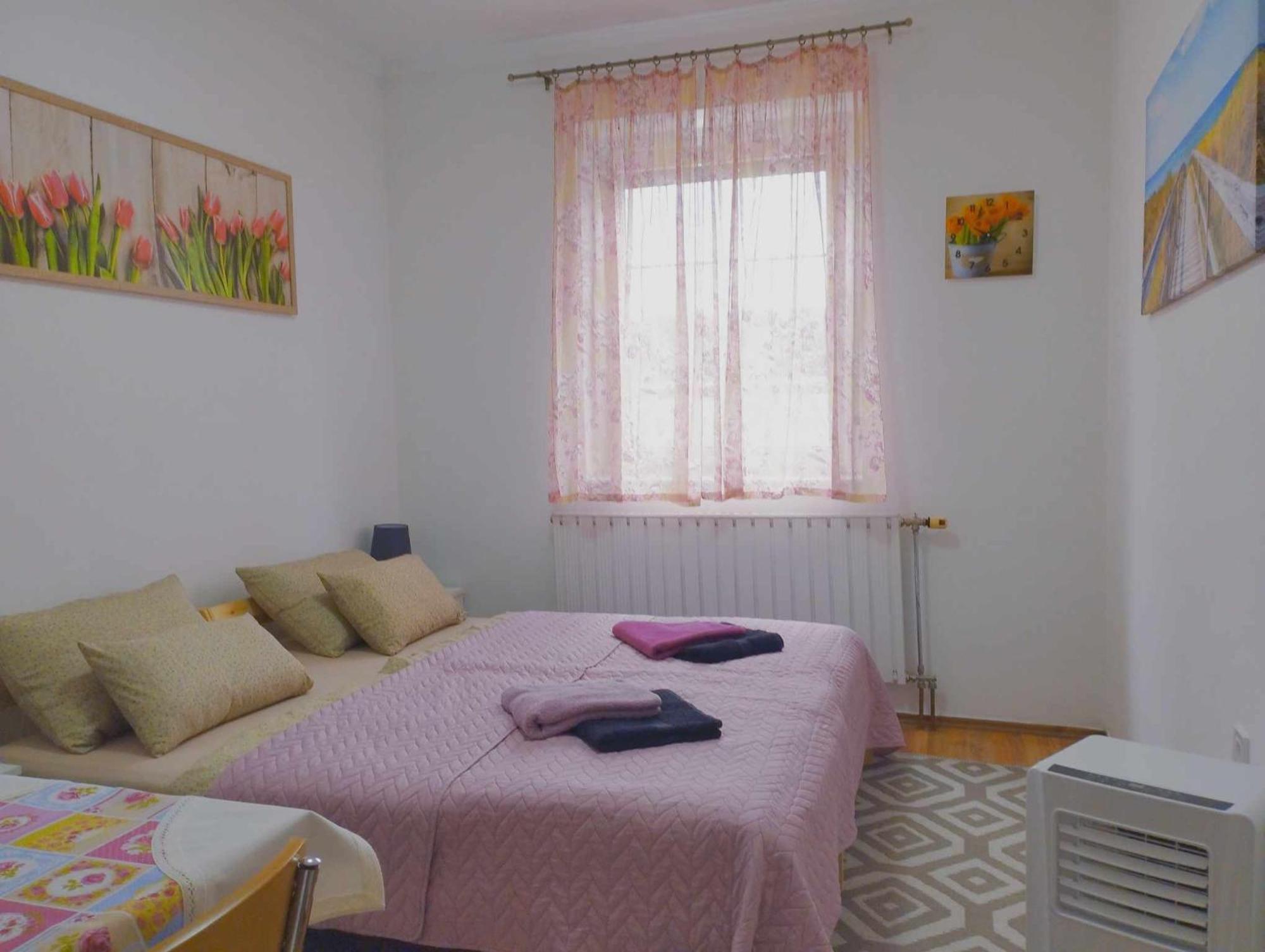 Viola Apartmanhaz Bogacs