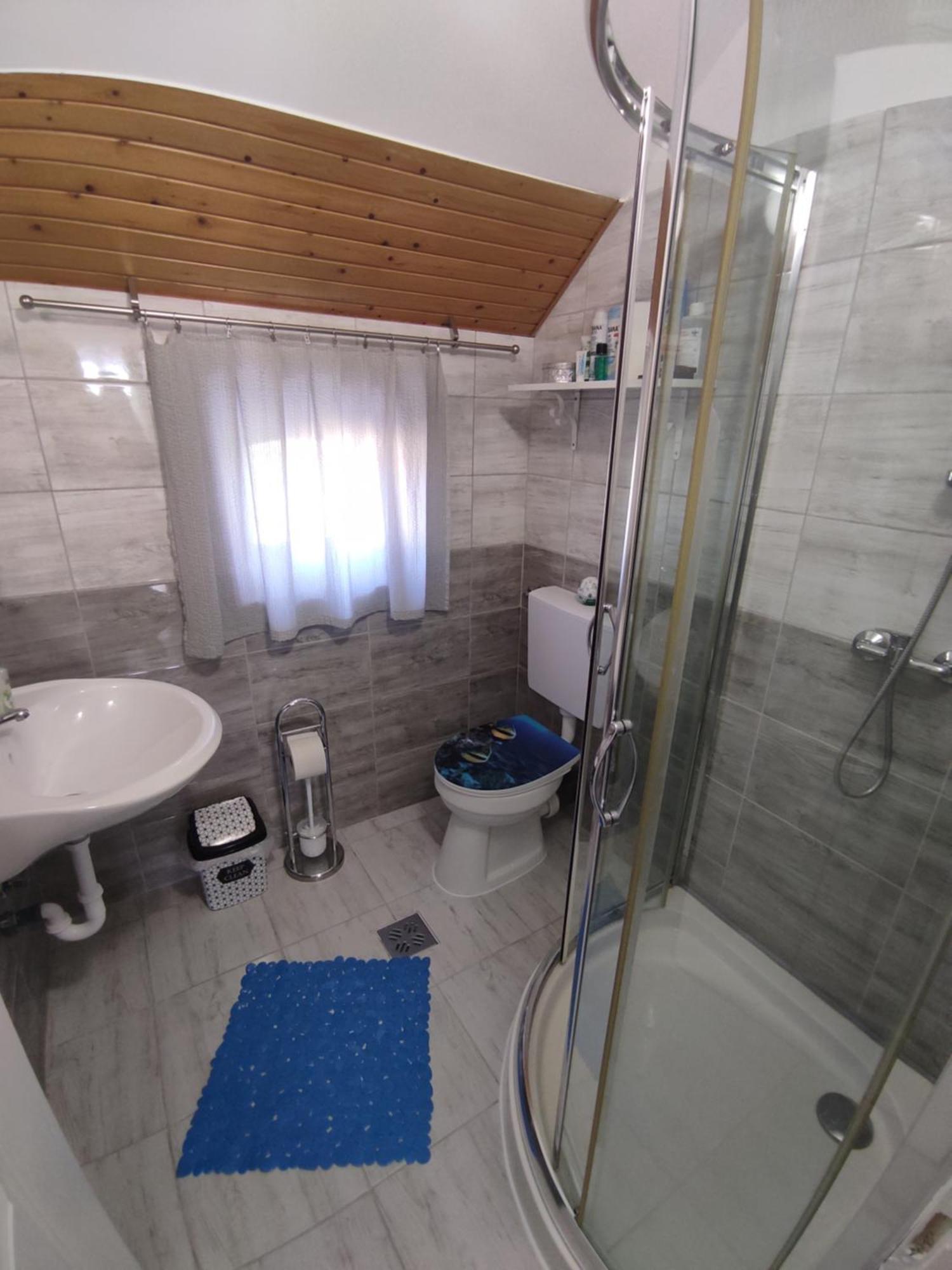 Viola Apartmanhaz Bogacs