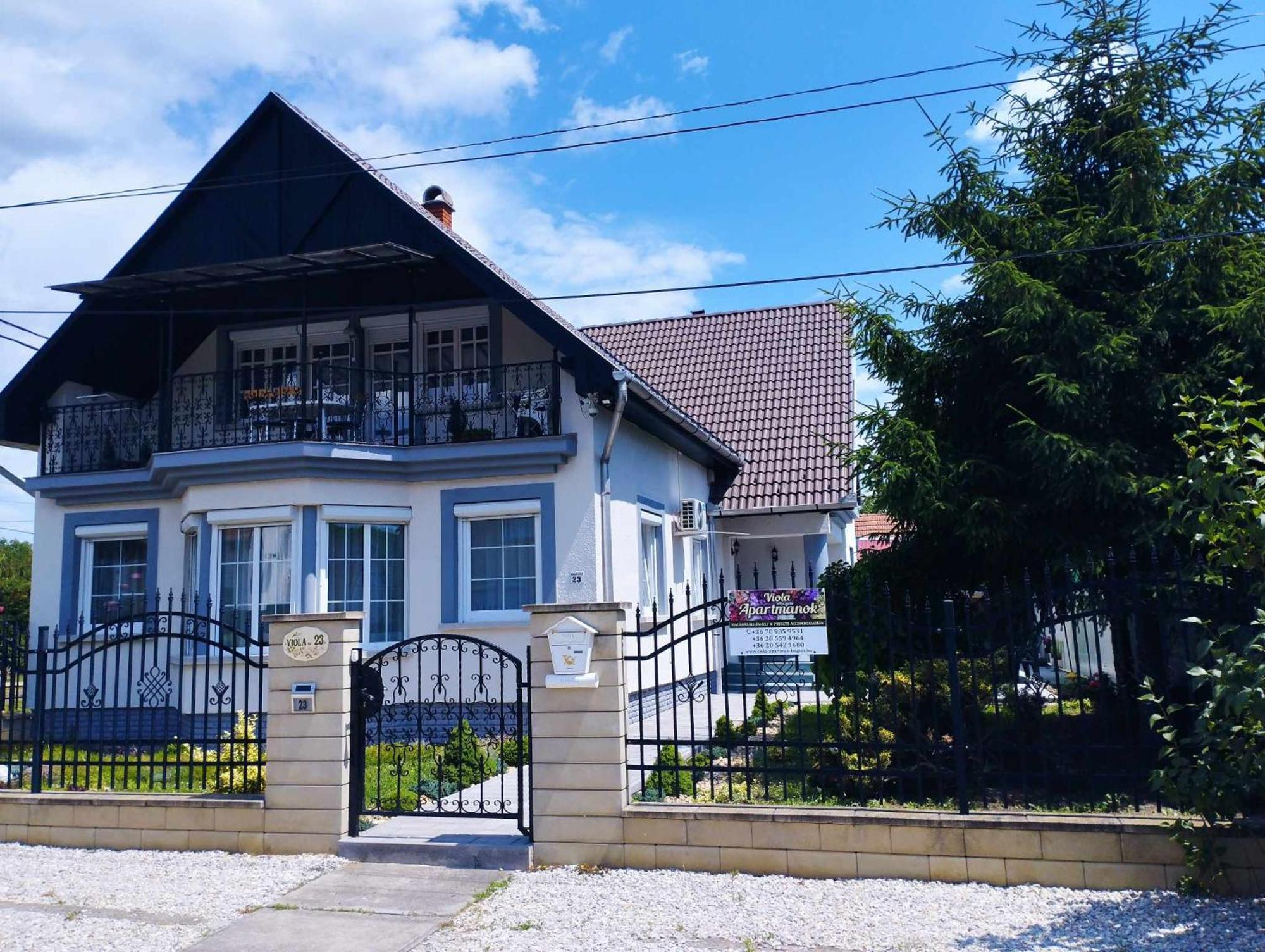 Viola Apartmanhaz Apartment *